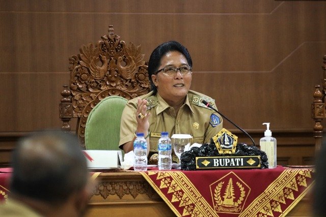 Bupati (2)