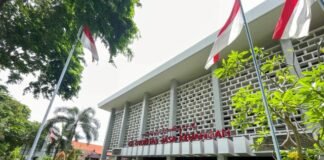 OJK Kini Bisa Menggugat Pelaku Usaha Keuangan, Konsumen Tak Perlu Keluar Biaya