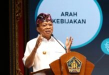 Gubernur Koster Tegaskan Bali Mandiri Energi Tak Bisa Ditawar Lagi, PLTS Atap Jadi Solusi