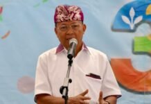 Pesan Gubernur Koster di Hari Manis Kuningan: Keikhlasan dan Pengendalian Diri sebagai Ibadah yang Tak Pernah Selesai