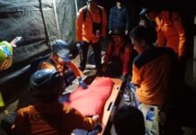 Tak Berdaya Akibat Kelelahan, Pendaki Gunung Sanghyang Bali Dievakuasi Tim SAR