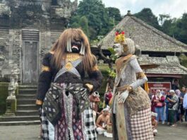 Penglipuran Gelar Barong Landung saat Imlek 2026, Wisatawan Diajak Rasakan Harmoni Budaya