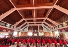 Kukuhkan 5.079 Pengurus PDIP Tabanan, Koster Minta Kuatkan Organisasi, Menyama Braya, dan Gotong Royong untuk Rakyat