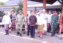 Gubernur Wayan Koster Perintahkan Perbaiki Jalan dan Lampu demi Kenyamanan Pemedek saat IBTK 2026