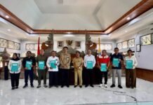 Dinilai Berkontribusi Melalui 500 Bibit Pohon Produktif, Pemprov Bali Beri Penghargaan Terhadap PT BTID Bali