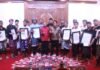 Serahkan Hadiah Ogoh-Ogoh, Gubernur Koster-Wagub Minta STT Kembangkan Kreativitas dan Kuatkan Jati Diri Bali