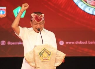 Tutup PKB ke-48 dan Buka Festival Seni Bali Jani VIII 2026, Gubernur Koster: Jangan Bosan, Bali Terkenal karena Budaya