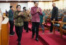 Wagub Bali Bacakan Pendapat Akhir Gubernur, Raperda Pertanggungjawaban APBD 2025 Disetujui Bersama