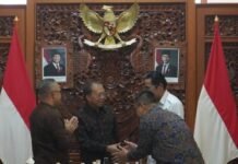 Gubernur Koster Paparkan Modul Ajar Literasi Keuangan Sebagai Penopang SDM Bali Unggul ke Tiga Penguji OJK Awards