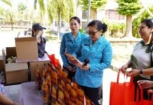 Pasar Rakyat TP PKK Bali di Jembrana, Putri Koster Dorong UMKM dan Berbagi dengan Warga