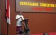 Gubernur Koster Ajak Mahasiswa Pascasarjana FH Unud Perkuat Keilmuan Hadapi Persaingan Global