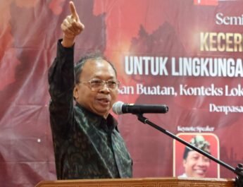 Koster Tegaskan AI Tak Boleh Menggantikan Kecerdasan Budaya