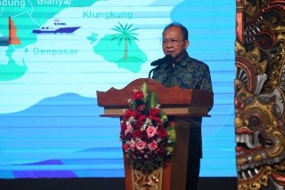 Perang Dampak Nominee di Bali, Gubernur Koster Minta Notaris Lindungi Lahan Pertanian Bali di Tengah Tekanan Investasi