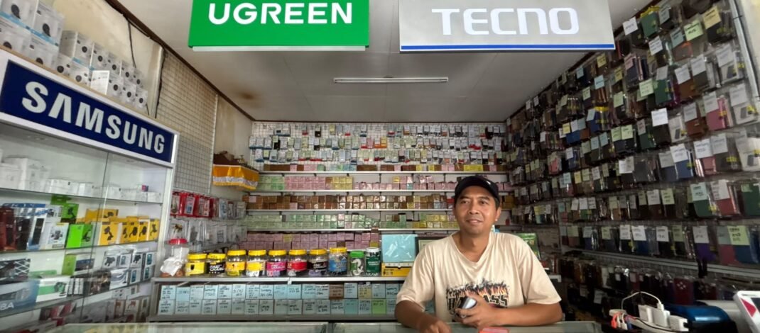 Tekuni Servis HP Sejak 2005, Kusuma Yudha Besarkan Usaha dengan Dukungan KUR BRI